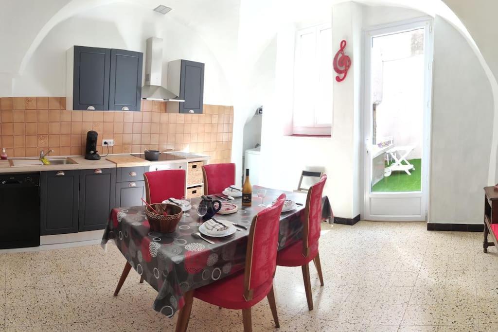 Le Gite De Flavie Montpeyroux  Exterior photo